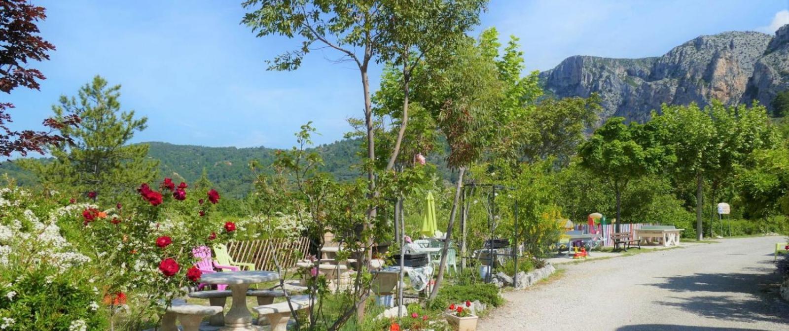 Camping Le Vieux Colombier Мустье-Сент-Мари Экстерьер фото